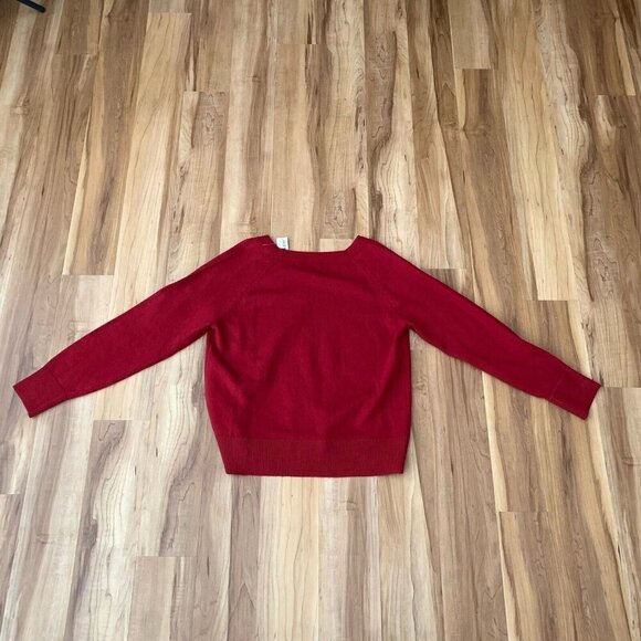 Old Navy SoSoft Loose Red V-Neck Sweater Women’s Small NWT - Picture 6 of 10